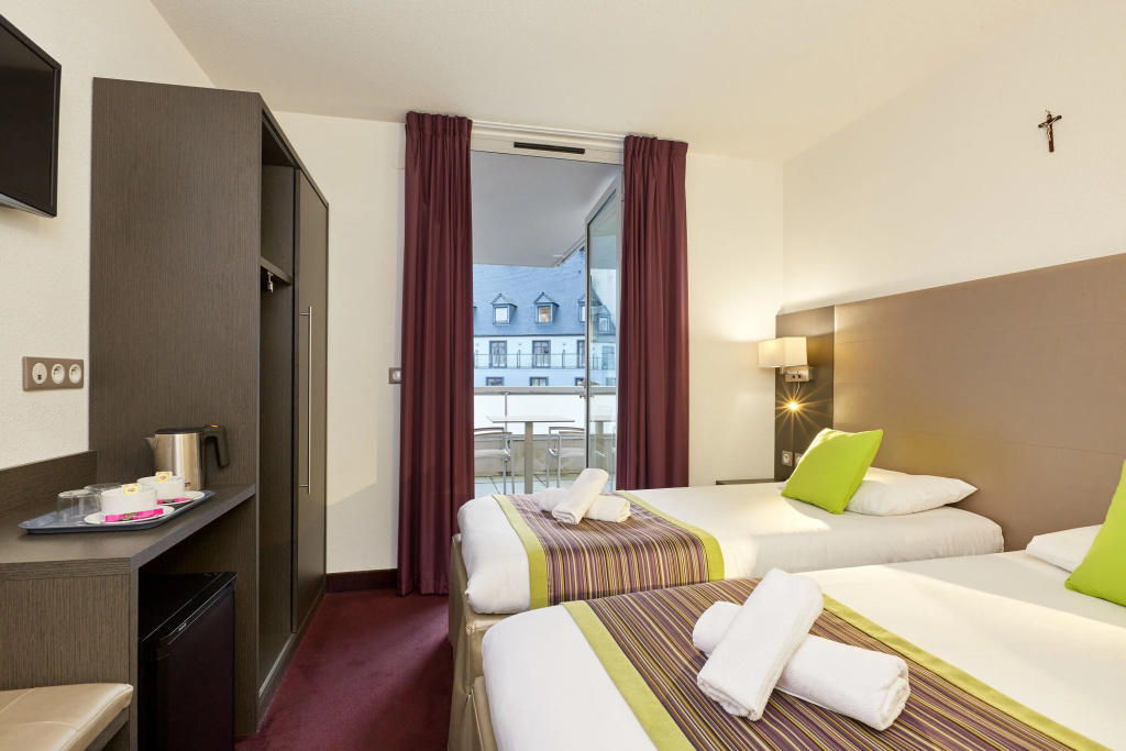 Superior Double room with balcony (twin beds)