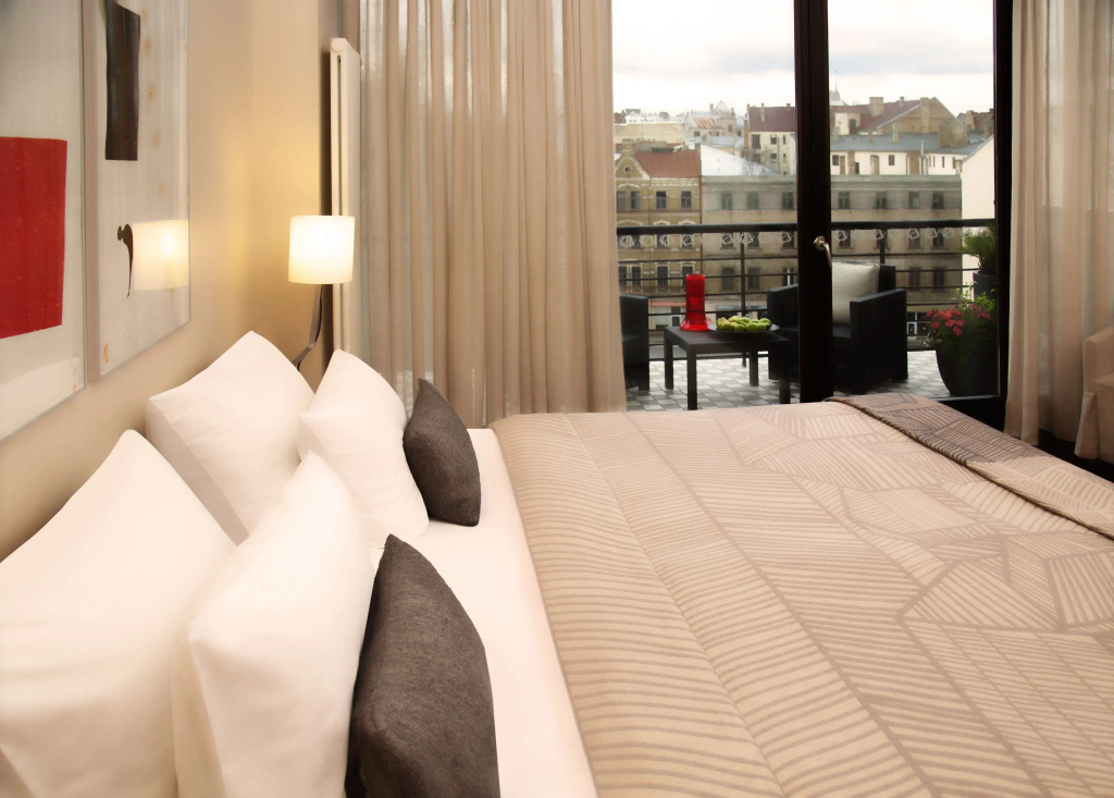 Standard Double Penthouse room (full double bed)