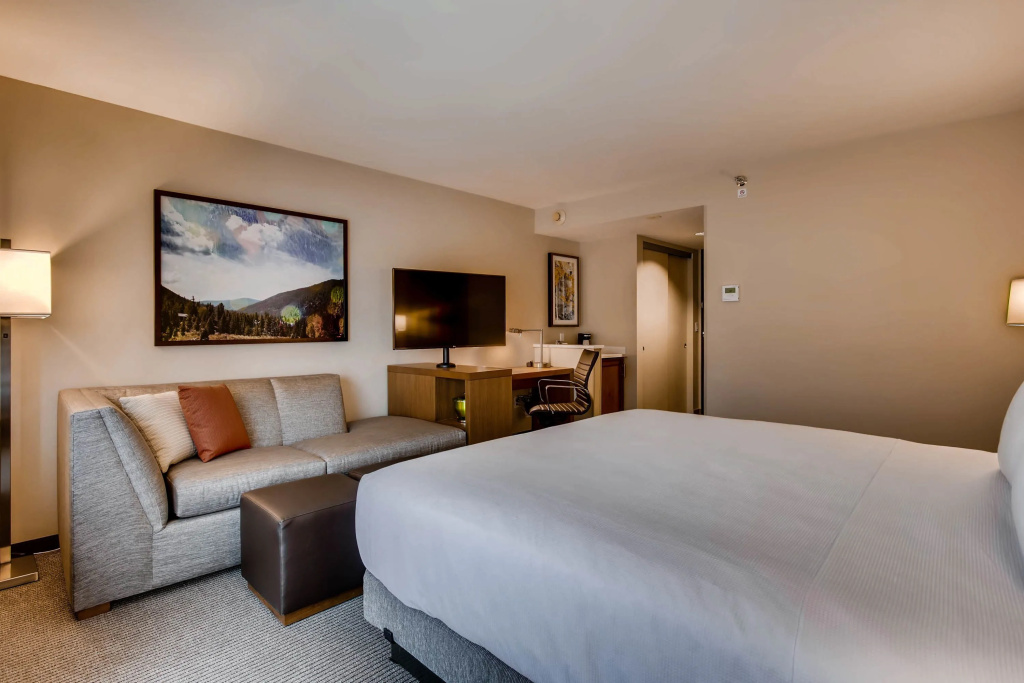 Double room (full double bed)