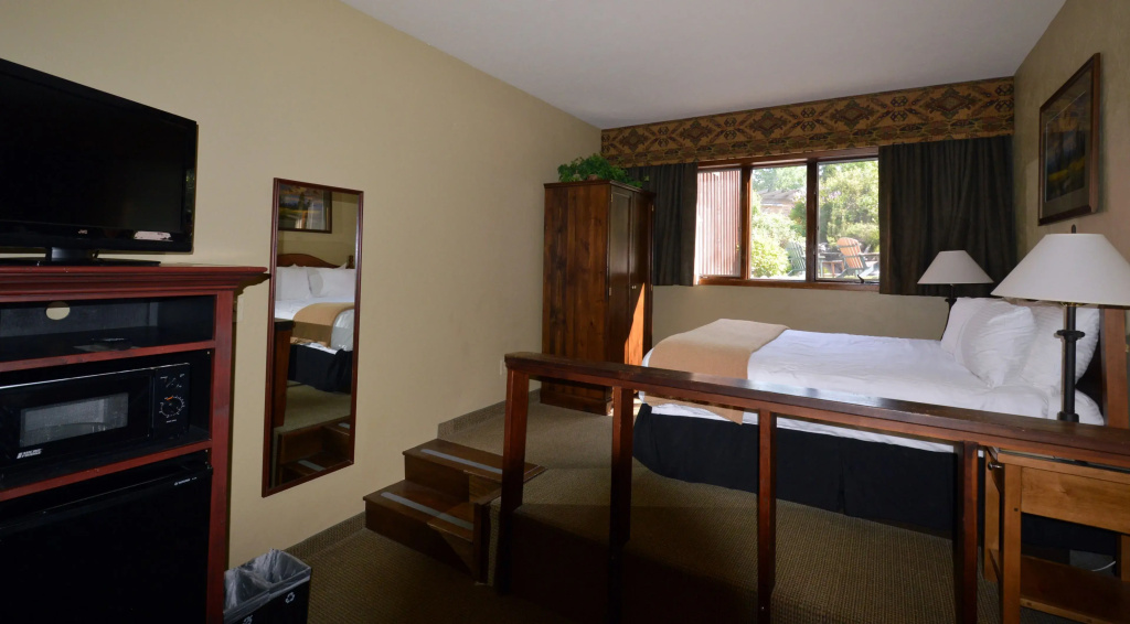 Buck's T-4 Lodge - Chambres