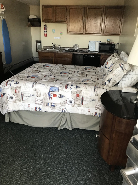 Standard Double room (full double bed)