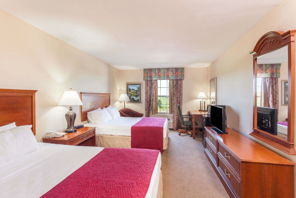 Standard Quadruple room