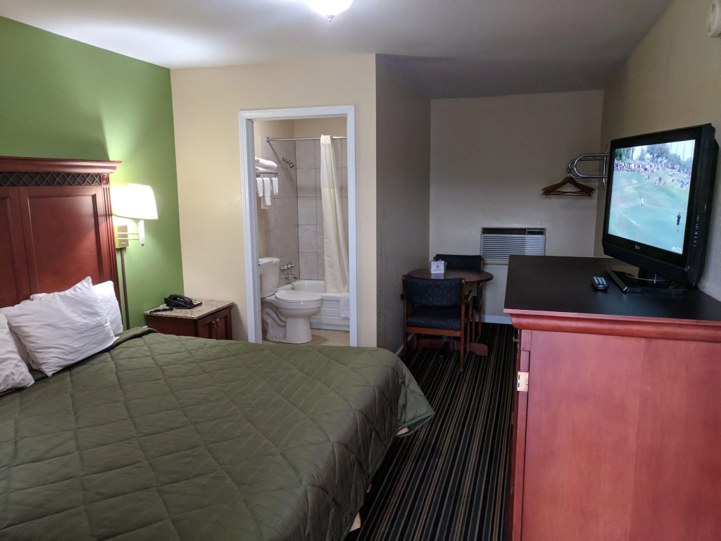 Standard Double room (full double bed)