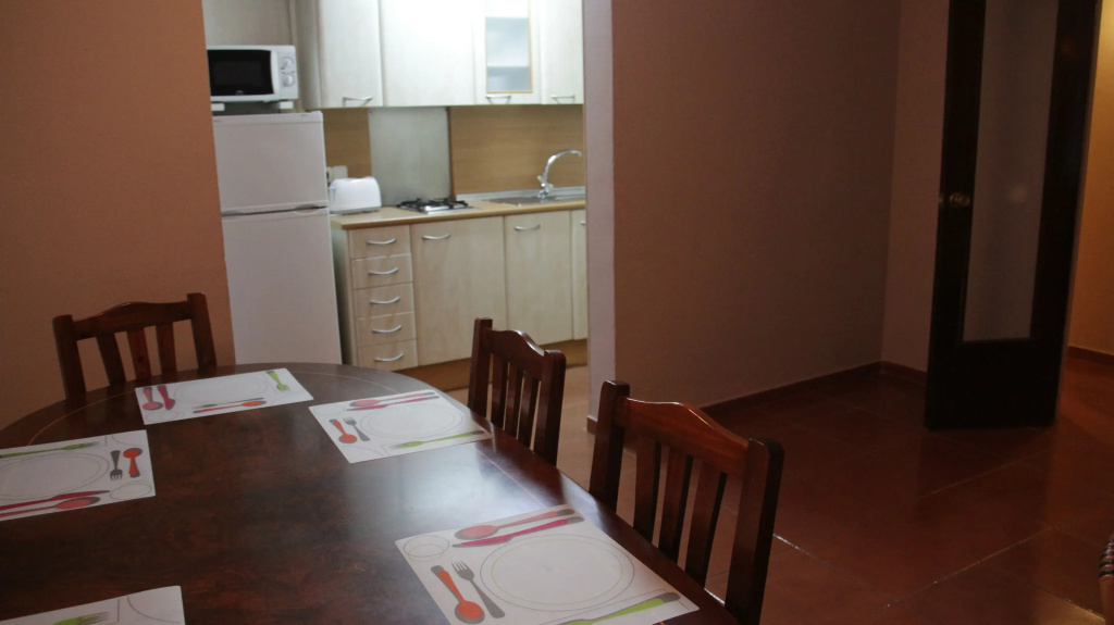 2 Bedrooms Apartment