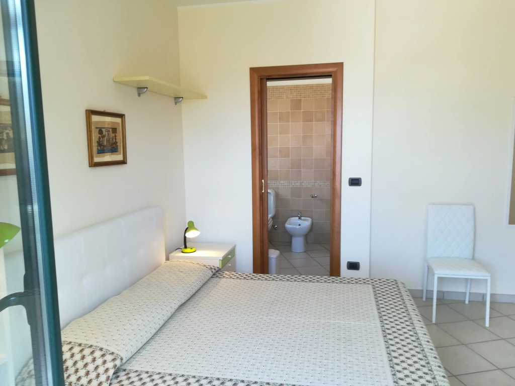 Deluxe Double room with partial sea view (full double bed)
