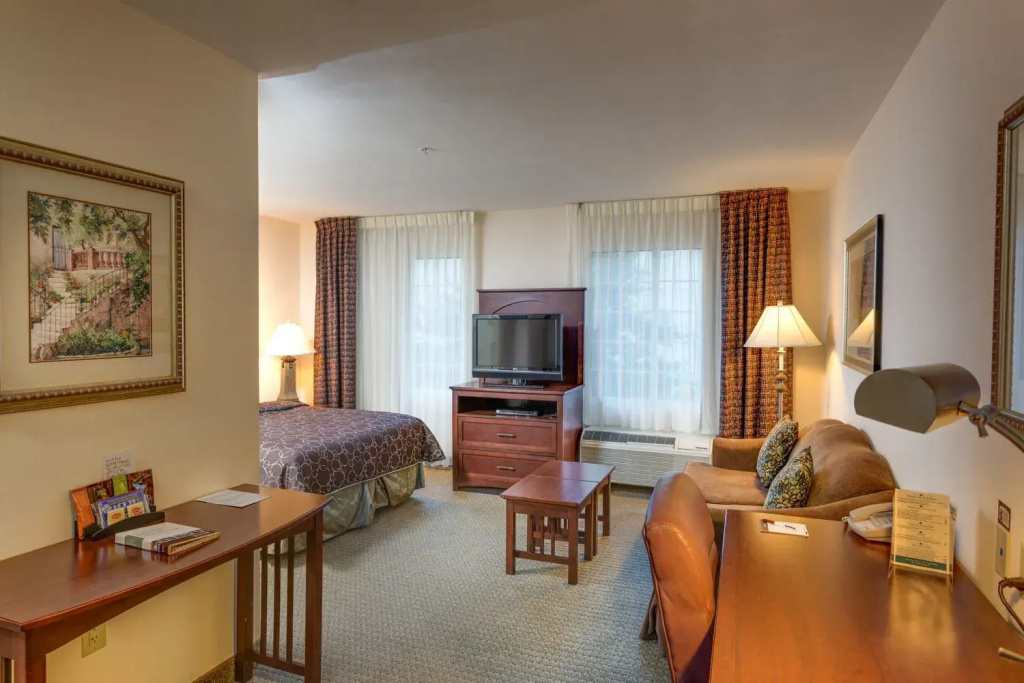 Staybridge Suites Austin Airport by IHG - Chambres
