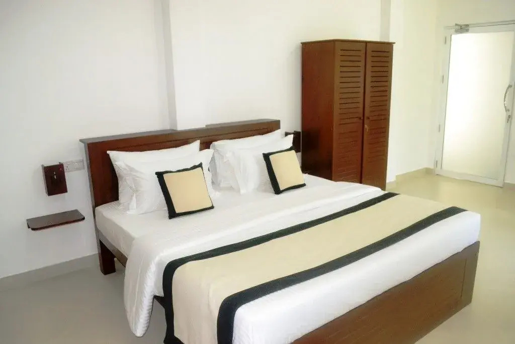 Luxury Double room with balcony and with ocean view full double bed