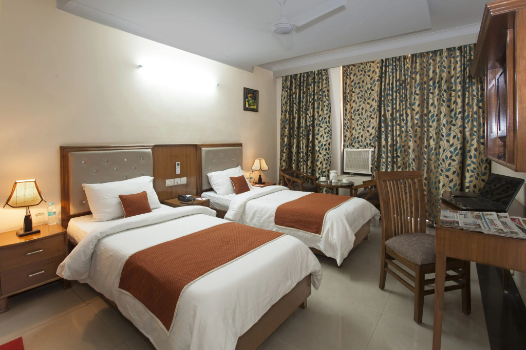 OYO 555 Hotel Mourya - Chambres