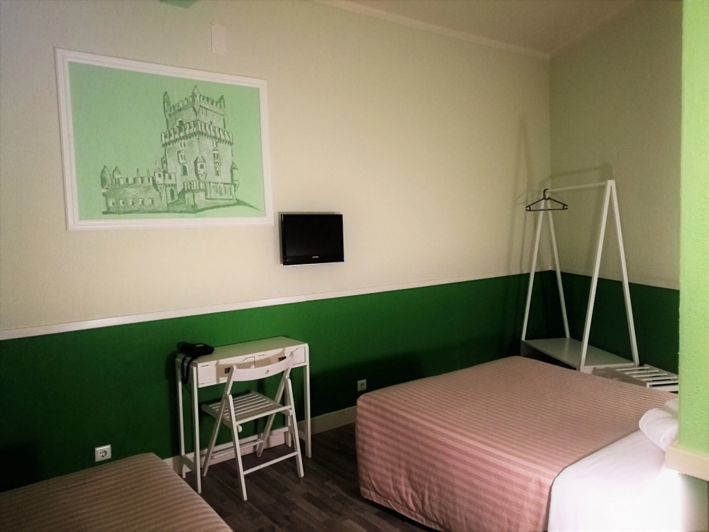 1 Bedroom Standard Triple Family room
