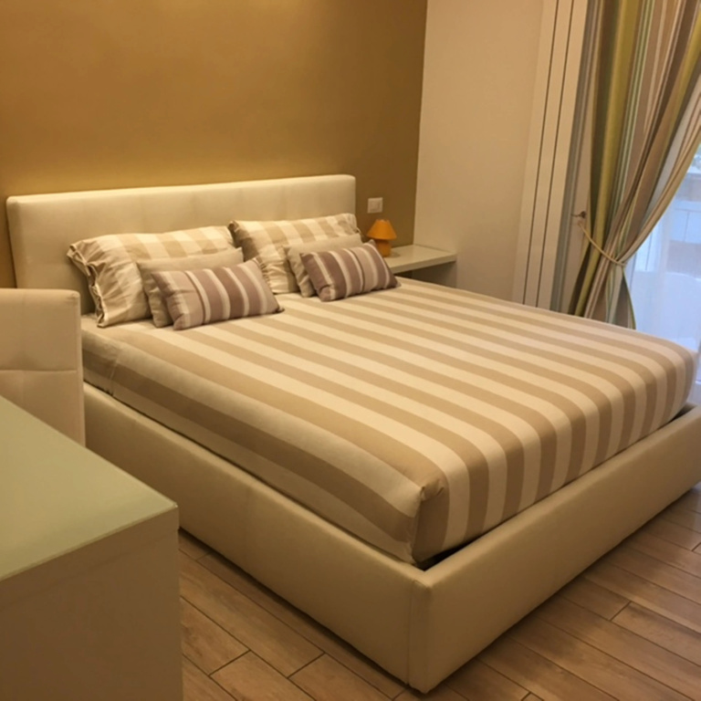 Standard Double room with balcony (full double bed)