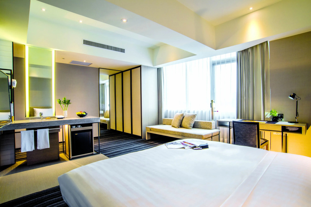 Deluxe Double room (full double bed)