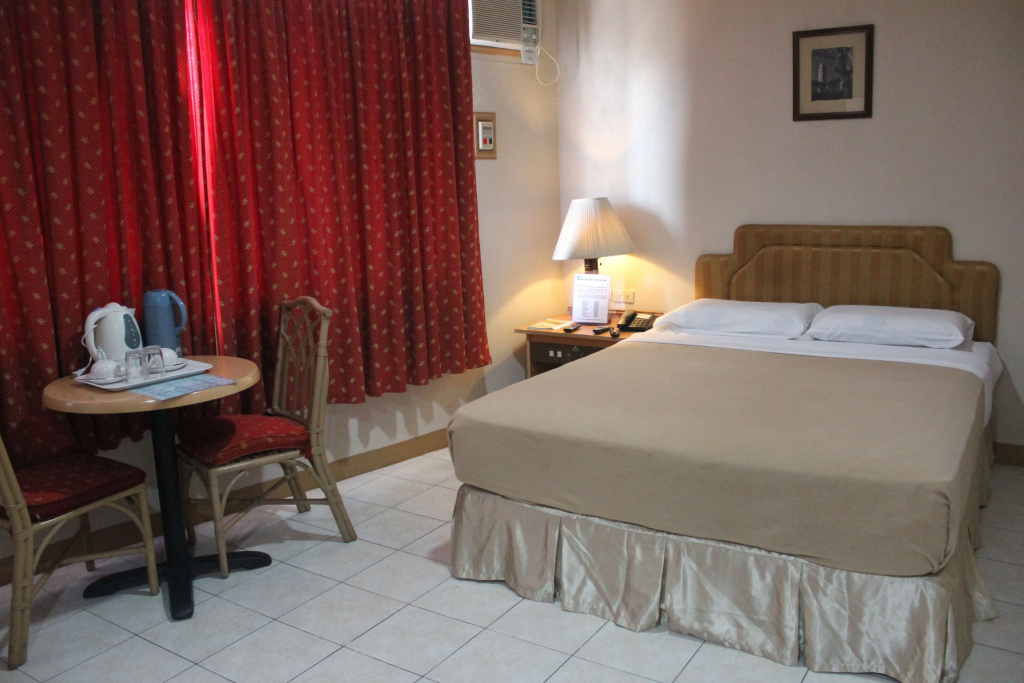 Standard Double room (full double bed)