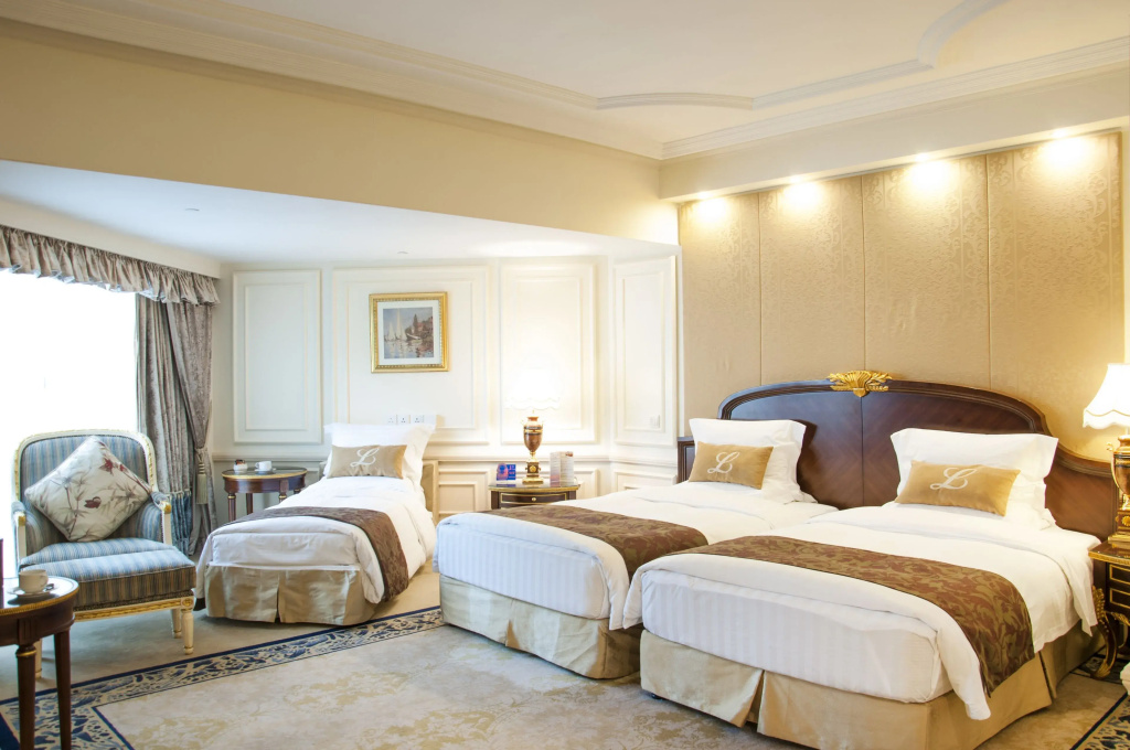 Standard Triple Family room