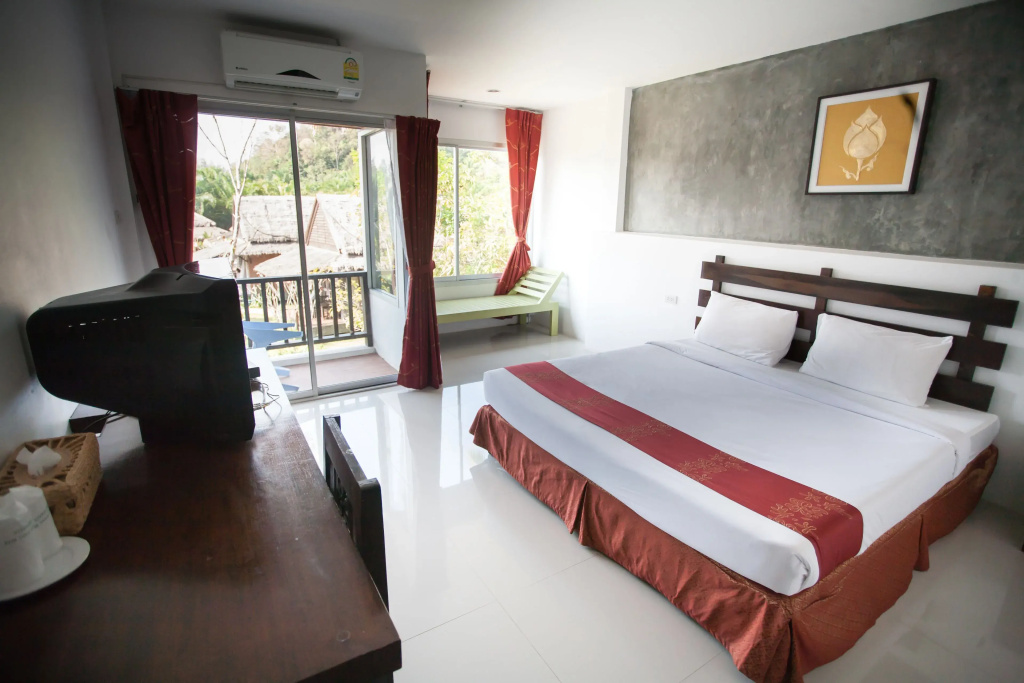 Standard Double room (full double bed)