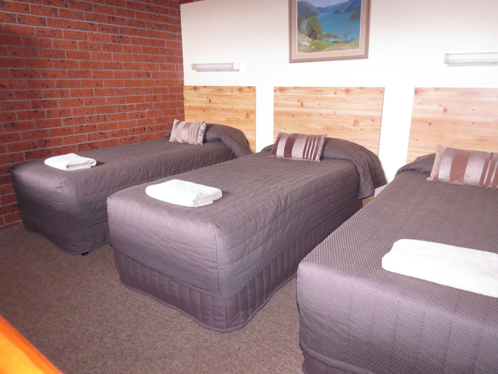 Quintuple Cottage
