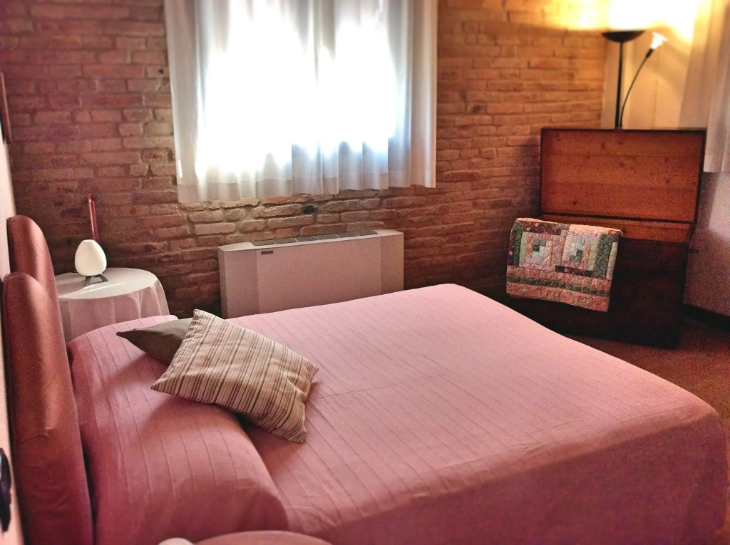 Deluxe Double room full double bed