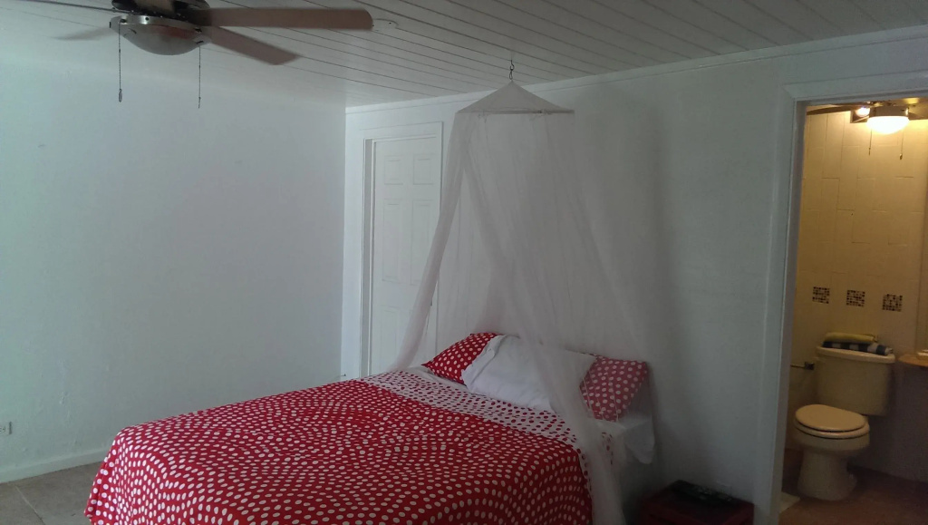 Economy room