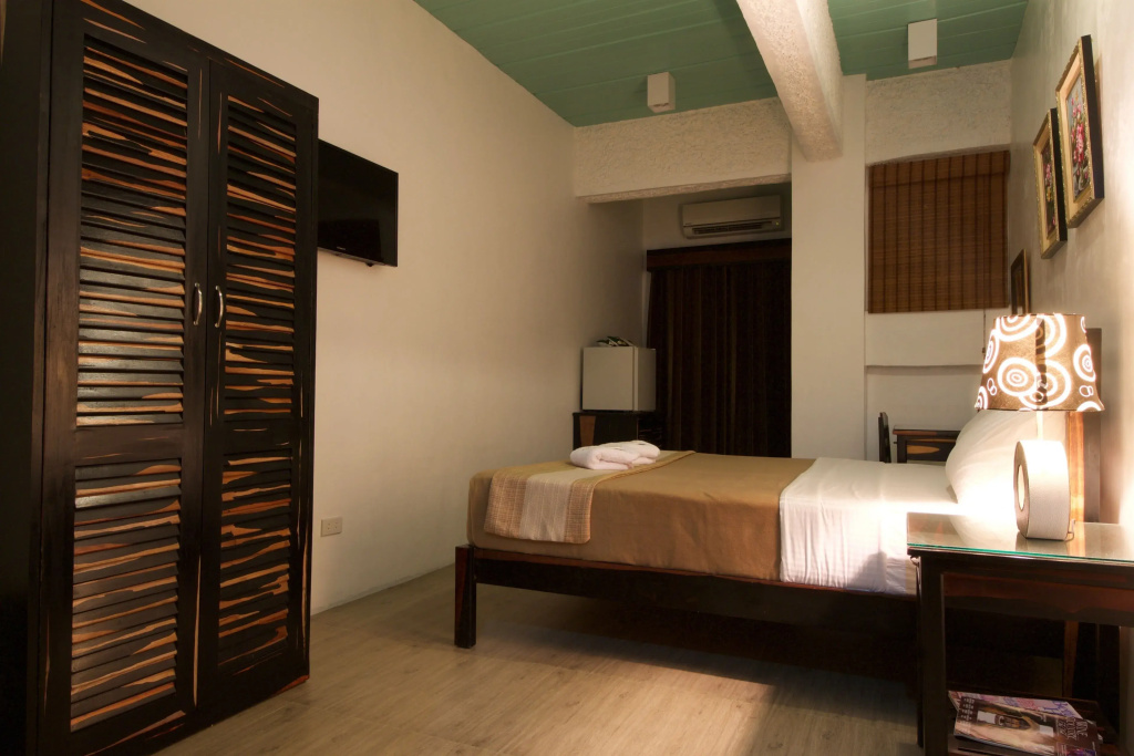 Standard room with balcony