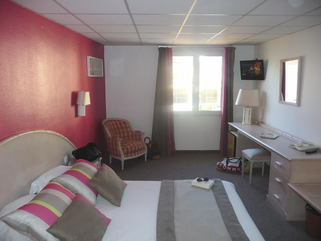 Standard Double room (full double bed)