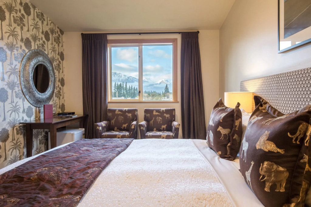 Premier room