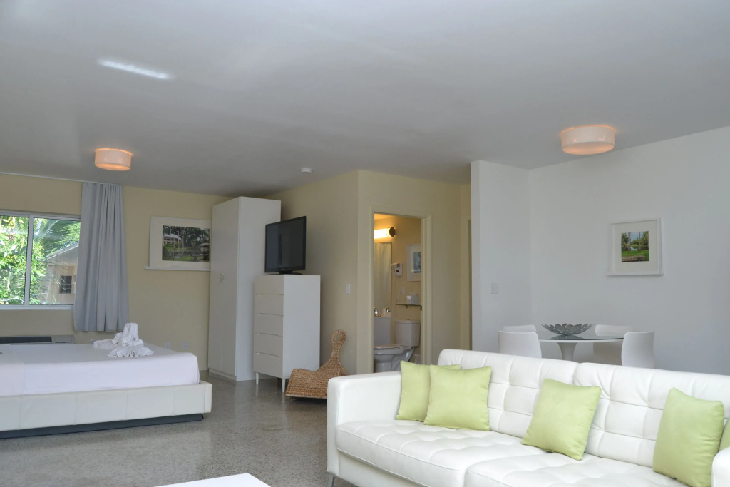 2 Bedrooms Sextuple Suite