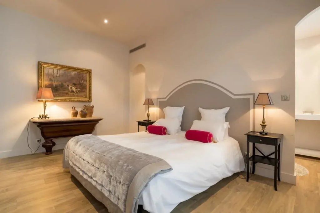 Suite with garden view