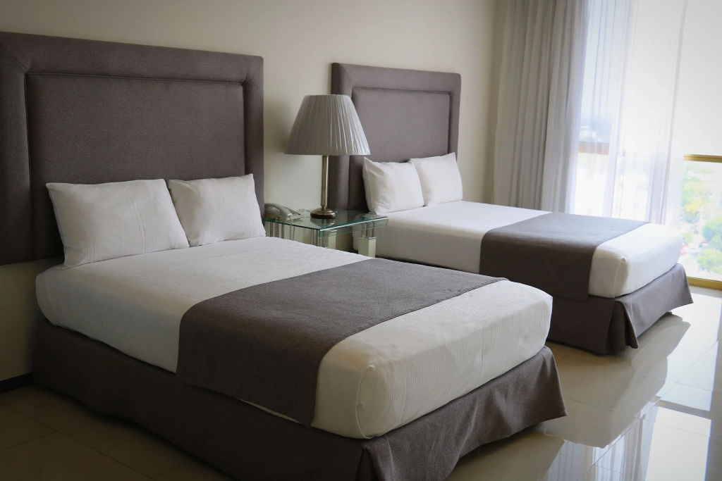 2 Bedrooms Standard Suite