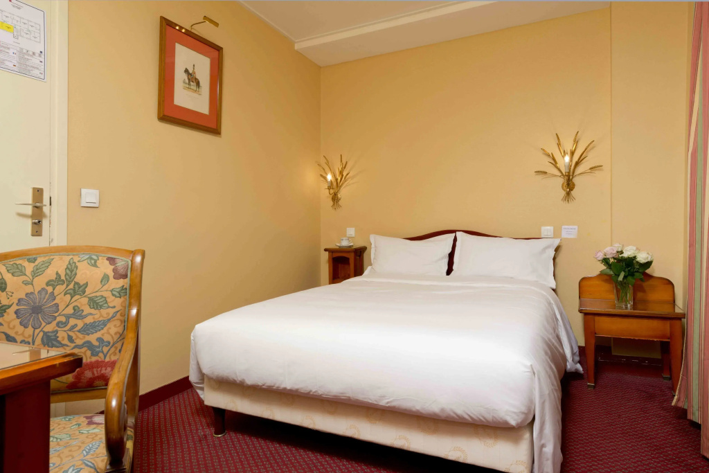 Superior Double room (full double bed)