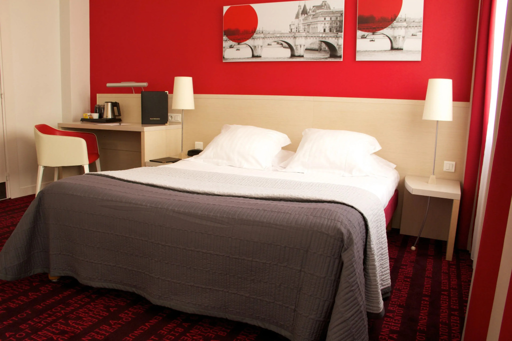 Superior Double room (full double bed)