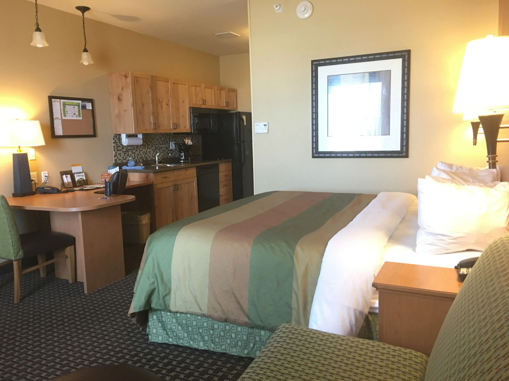 Double Suite (full double bed)