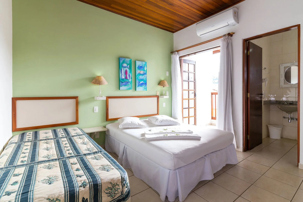 Standard Triple room