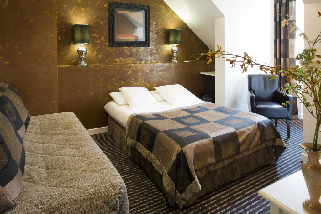 Superior room