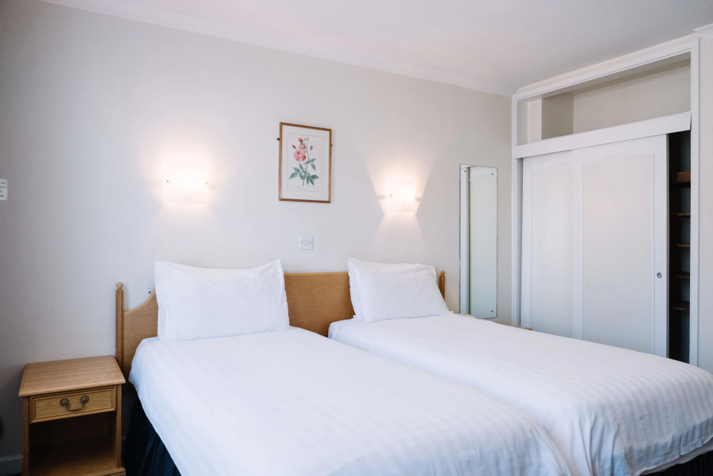 Standard Double room (full double bed)