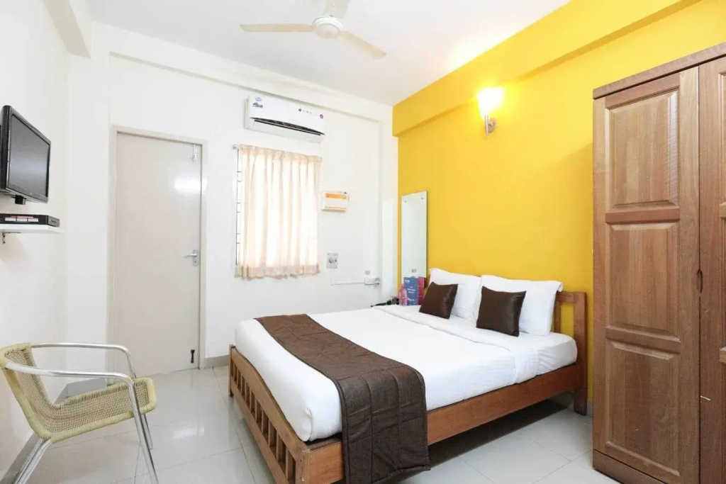 Standard Double room (full double bed)