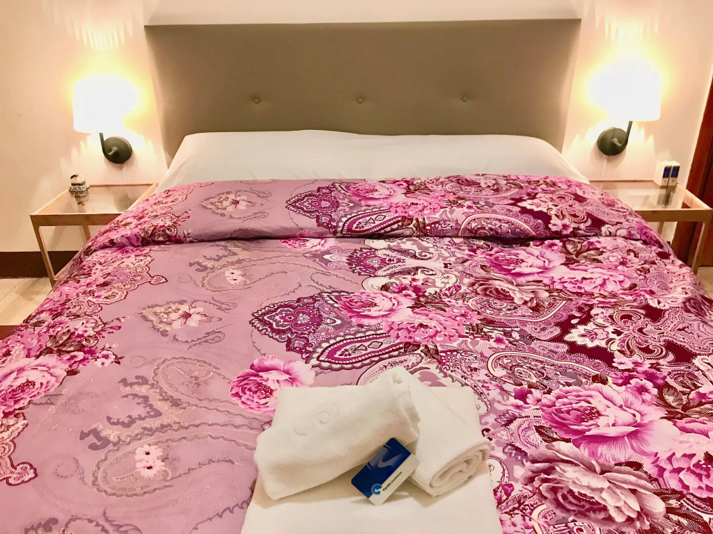 Economy room
