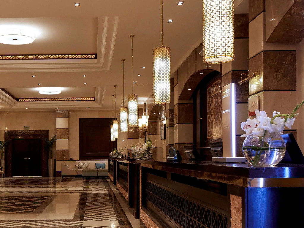 Lobby & Reception