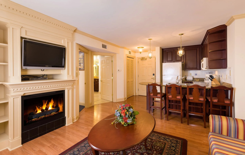 2 Bedrooms Villa