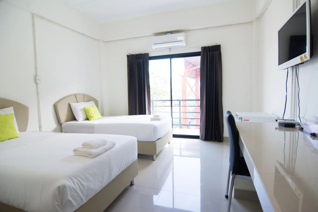 Standard Double room (twin beds)