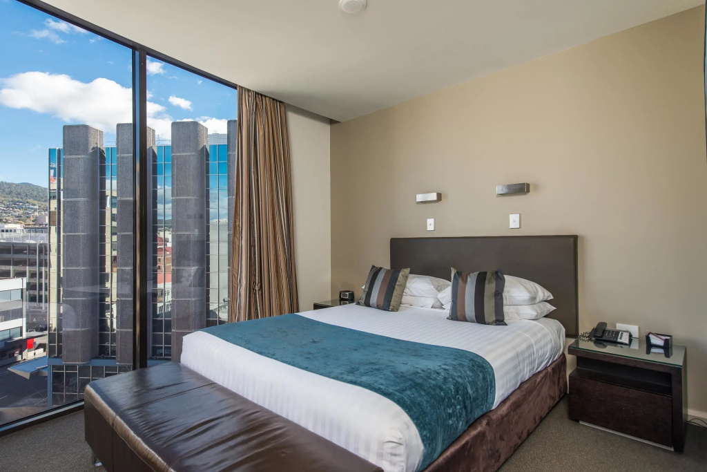 Executive Double room (full double bed)