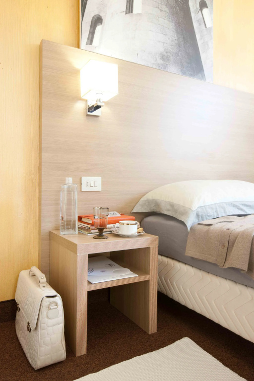 Classic Double room (full double bed)