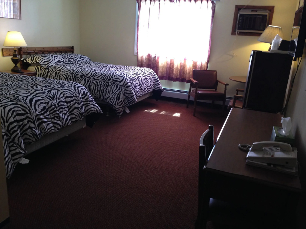 Standard Double room (full double bed)
