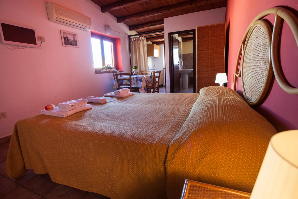1 Bedroom Double Apartment