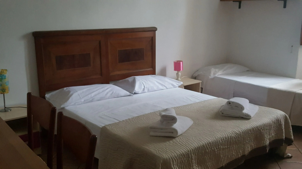 Economy room