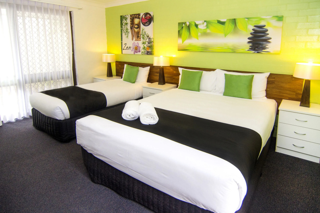 Deluxe Triple room