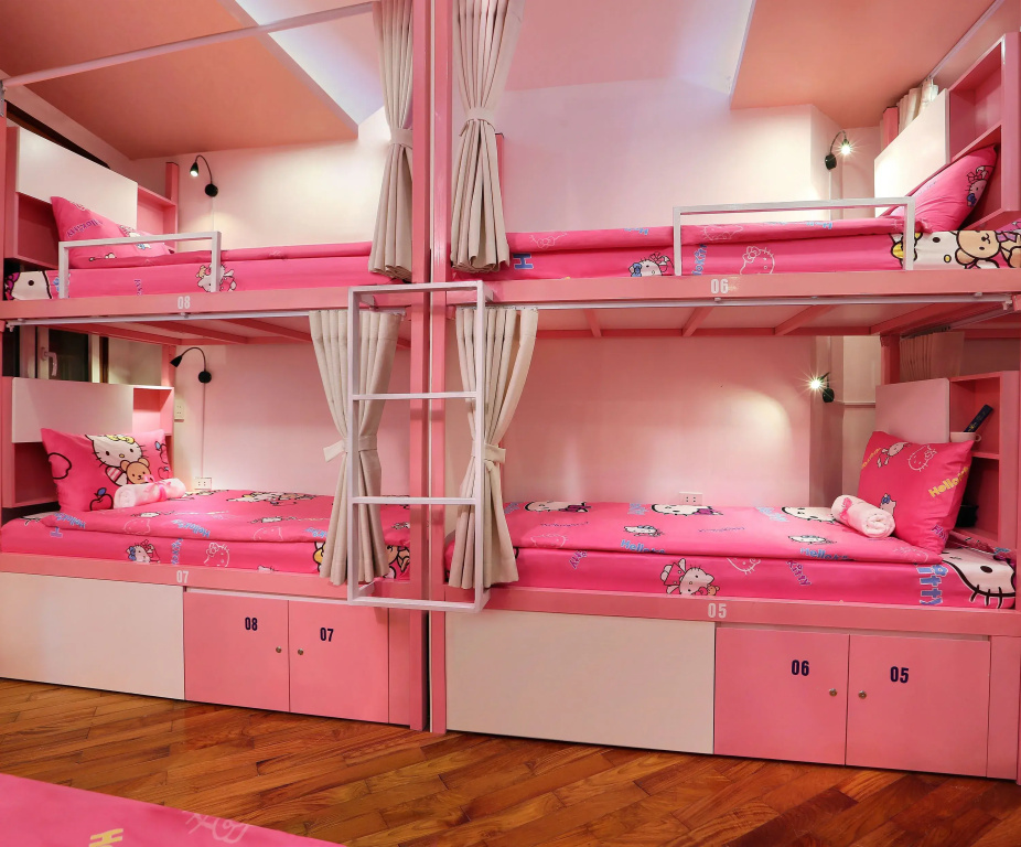 Bed in Dorm (female dorm)