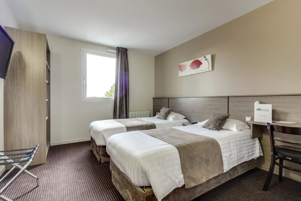 Brit Hotel Piscine & Spa - Fougères - Chambres