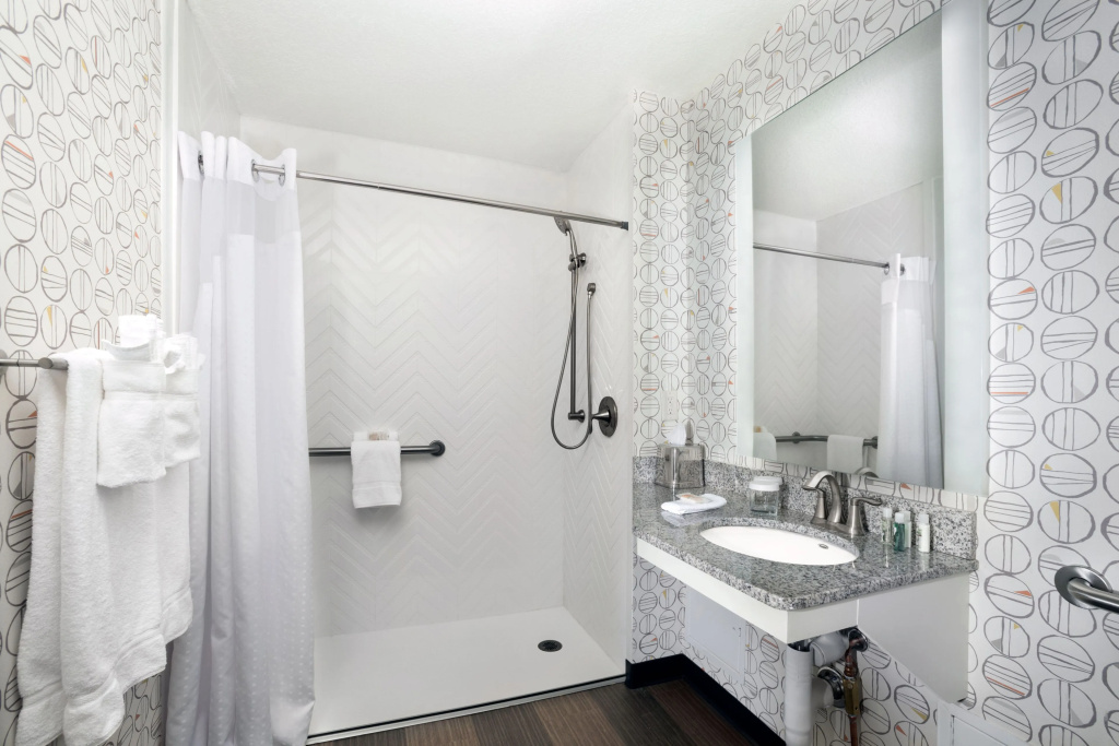 Holiday Inn Asheville East-Blue Ridge PKWY by IHG - Général
