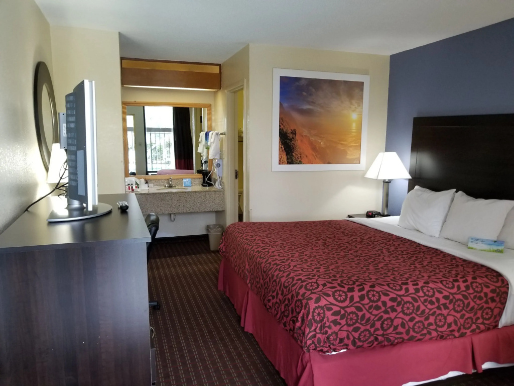Standard Double room (full double bed)