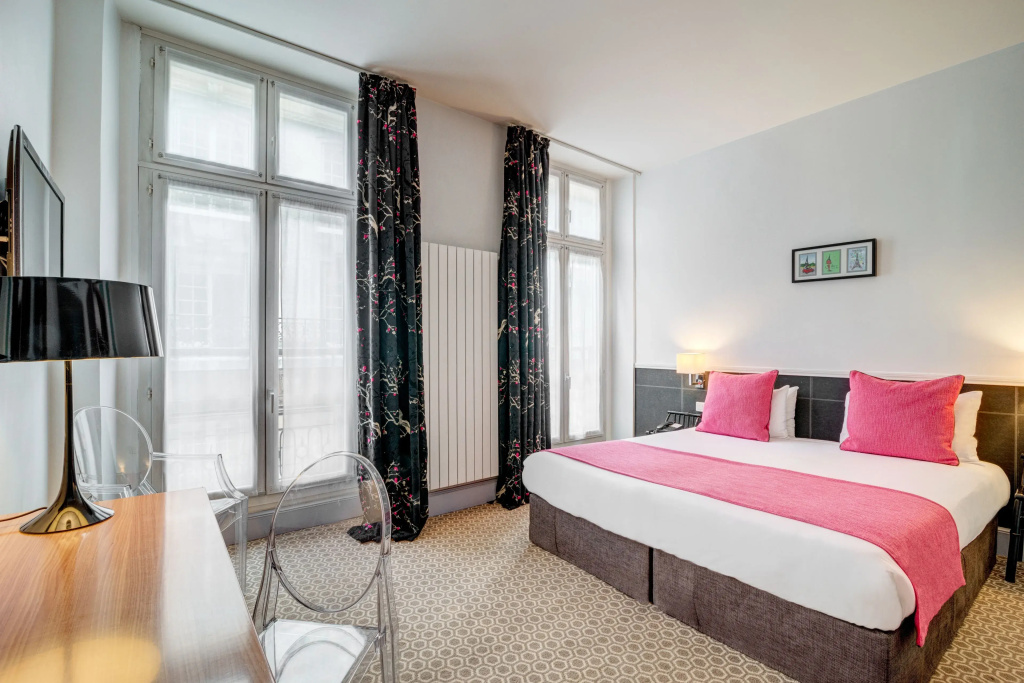Superior Double room (full double bed)