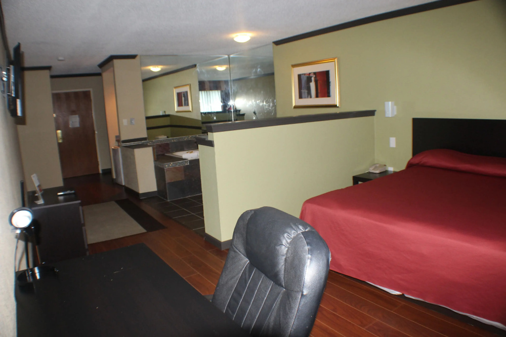Standard Double room (full double bed)
